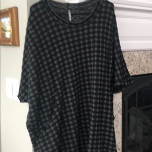 Nyah top, waffle weave soft fabric with pockets